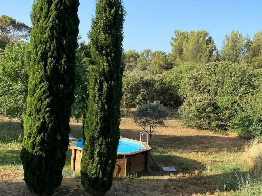 Maison Dans La Pinede Rognes Buitenkant foto
