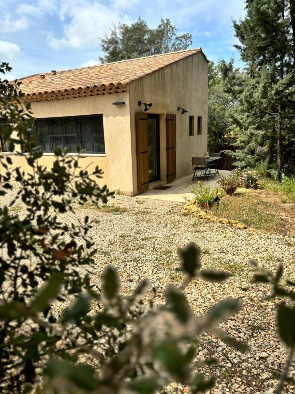 Maison Dans La Pinede Rognes Buitenkant foto